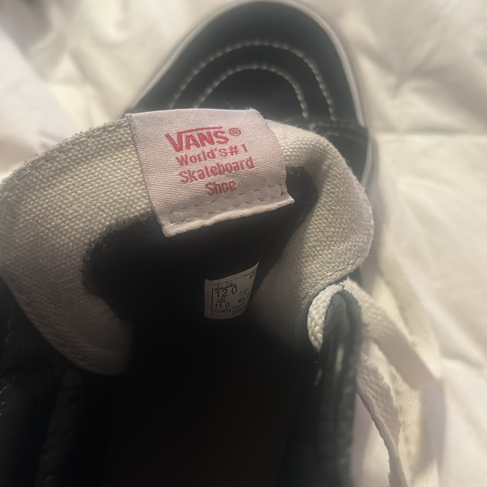Vans - Picture 4 of 4